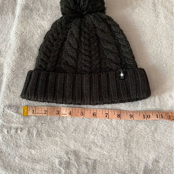 Smartwool wool blend cable knit pom pom beanie